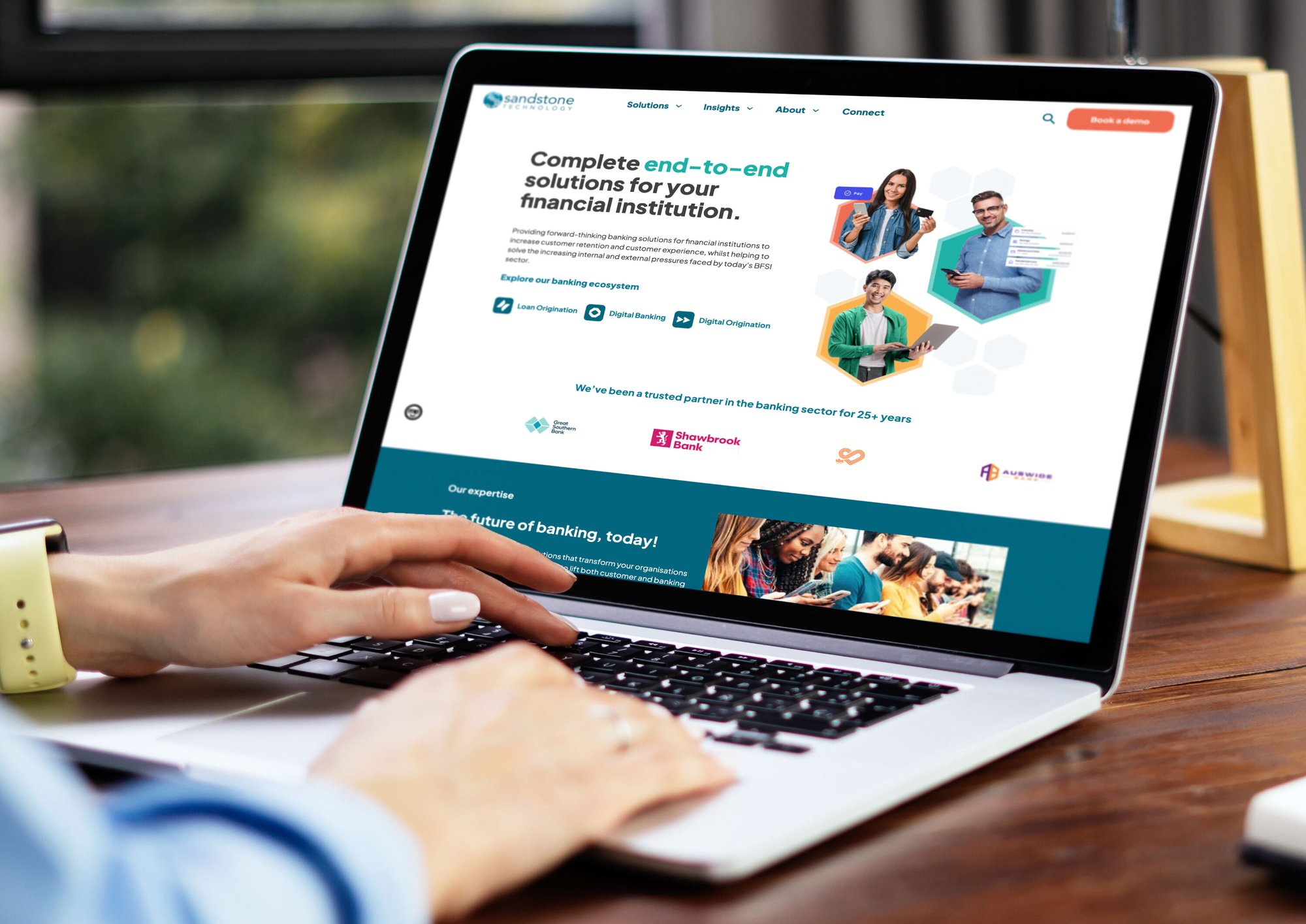 sandstone_mockup1-1 sandstone_mockup1-1