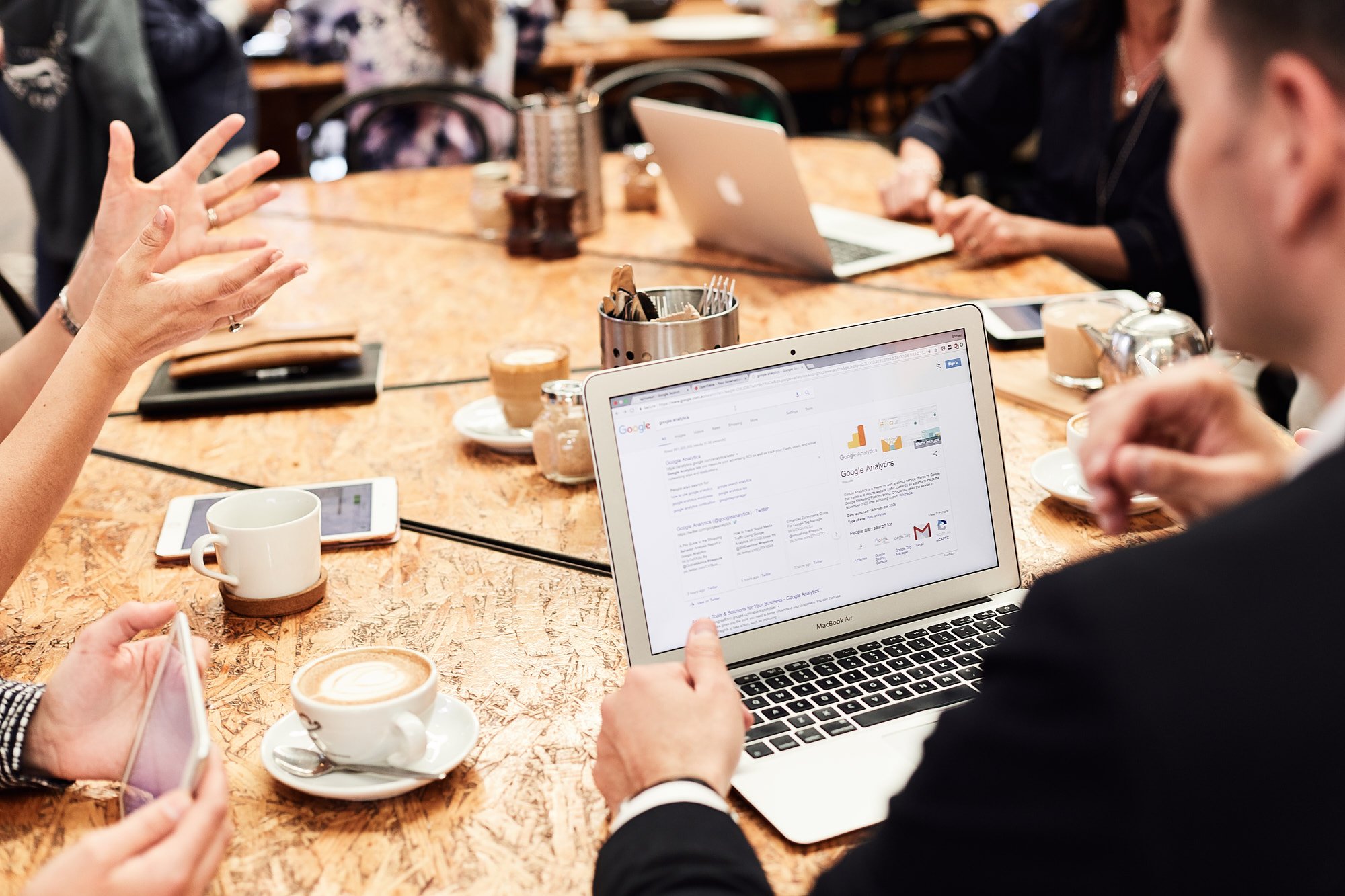 The Ultimate Guide to Hiring a Digital Marketing Agency